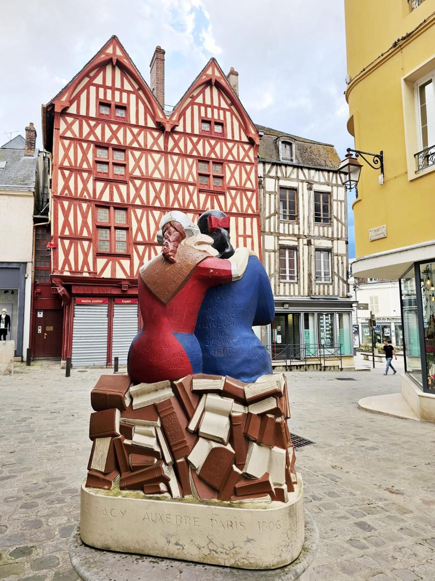 Appartamento Aux'Cerfs - A Deux Pas De L'Abbaye Auxerre Esterno foto